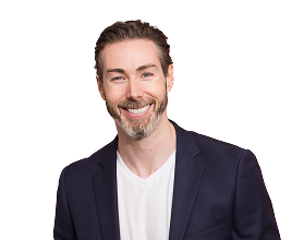 Dr Peter McQuilllan